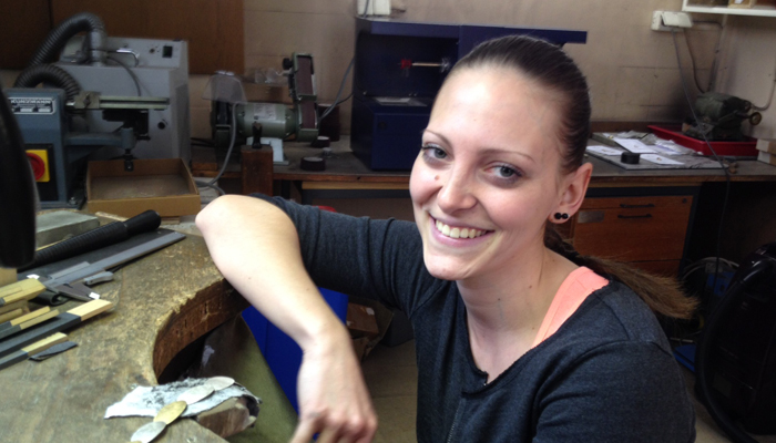 02goldschmiedin_desiree_heinz